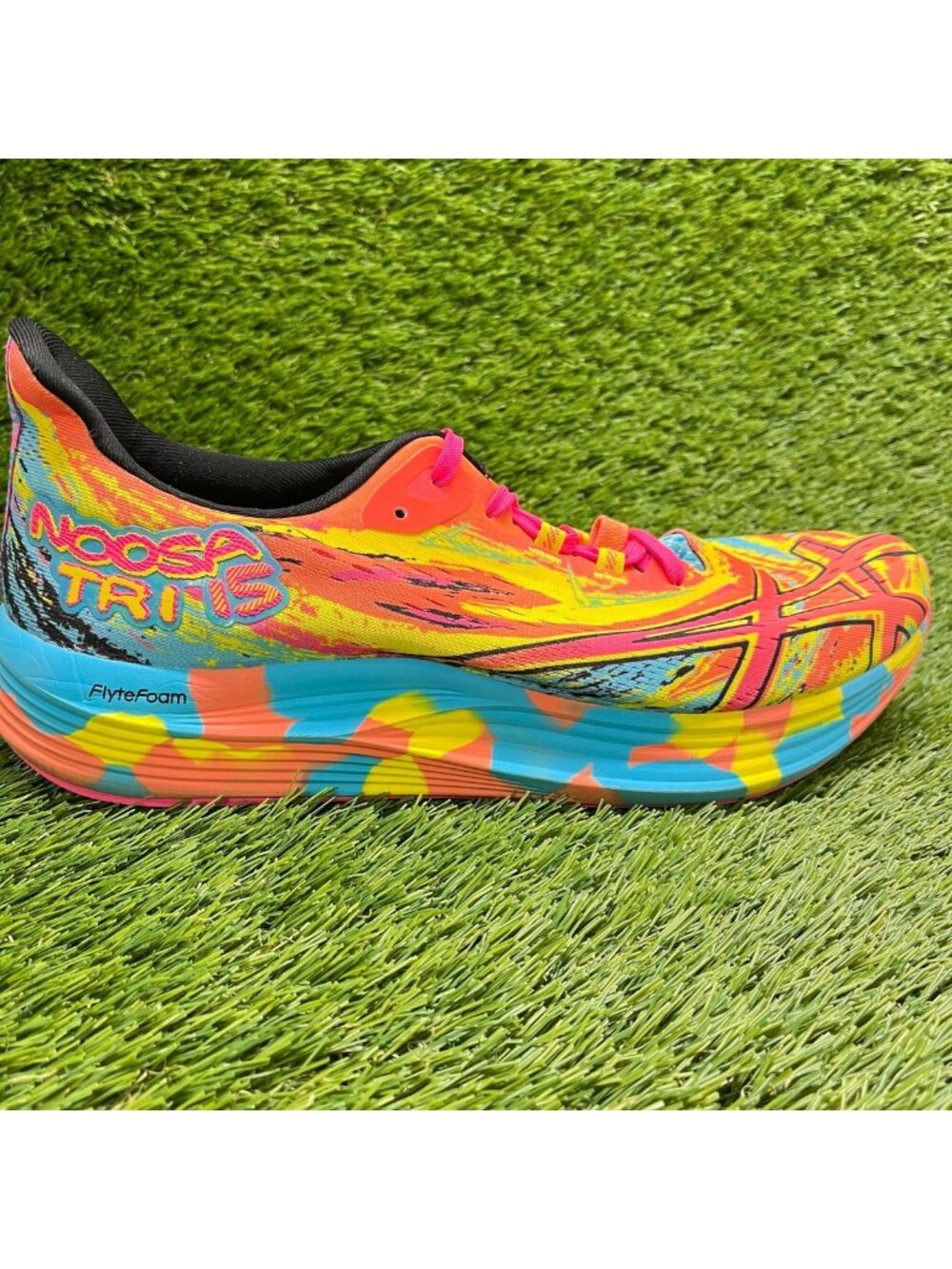 Asics Noosa Tri 15 Mens Size 11.5 Yellow Pink Blue Running Shoes Sneakers